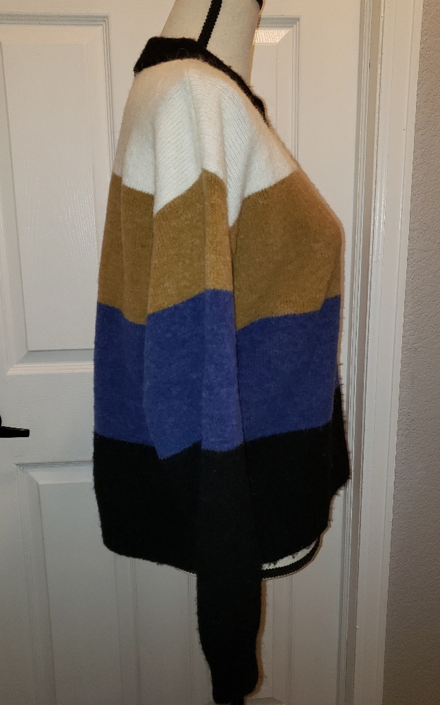 Rails Sweater Size Small - image 2